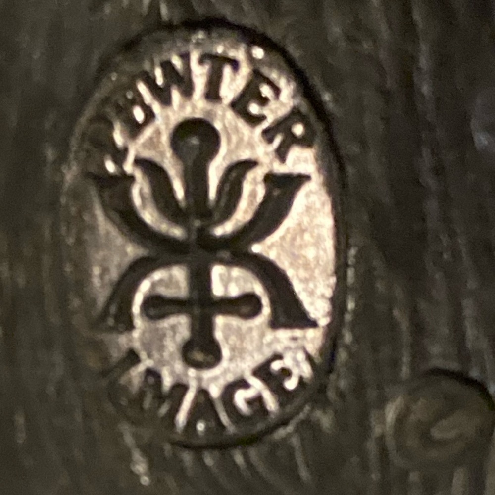 Pewter Fantasy Wizard with Owl Mystic Figurine Holding Crystal Balls - Picture 10 of 10